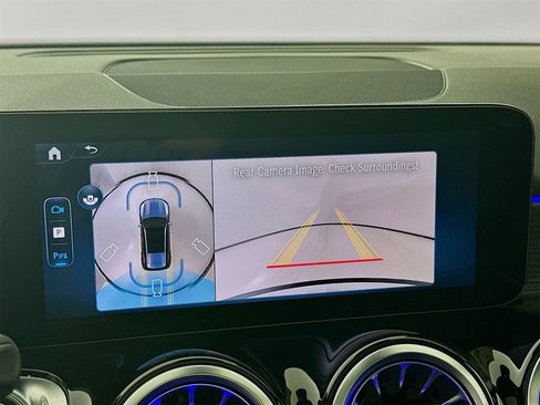New 2026 Mercedes-Benz GLB 250 GLB 250 image 14