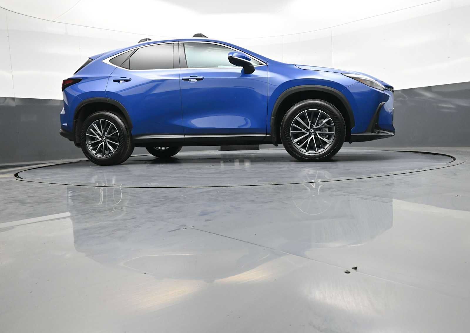 Used 2025 Lexus NX 350 AWD w/ Accessory Package (2T) image 31