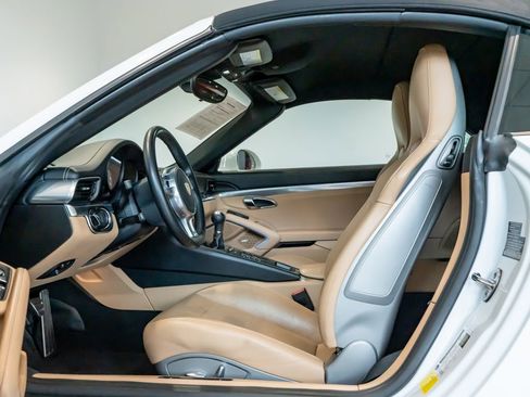 Certified 2016 Porsche 911 Carrera S RWD image 5