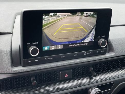 Used 2025 Honda CR-V LX image 17