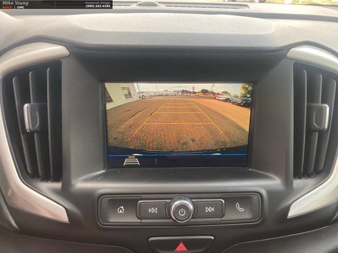 Used 2018 GMC Terrain SLE w/ Driver Convenience Package FWD image 33