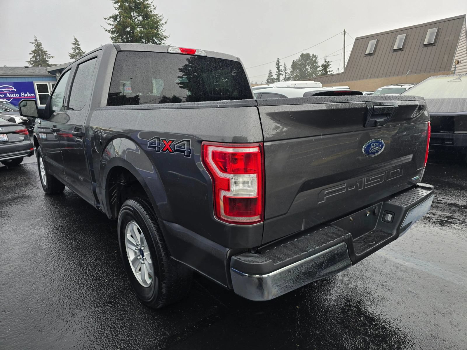 Used 2018 Ford F150 XLT AWD/4WD image 2