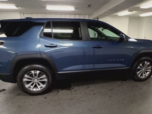 Certified 2025 Chevrolet Equinox LT AWD/4WD image 9