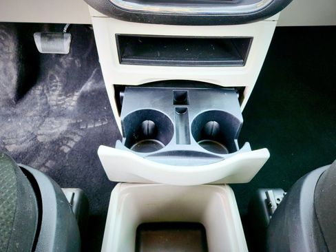 Used 2015 Dodge Grand Caravan SE w/ Quick Order Package 29E SE image 38