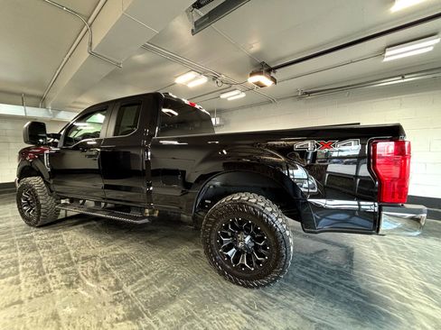 Used 2021 Ford F250 XL w/ STX Appearance Package image 9