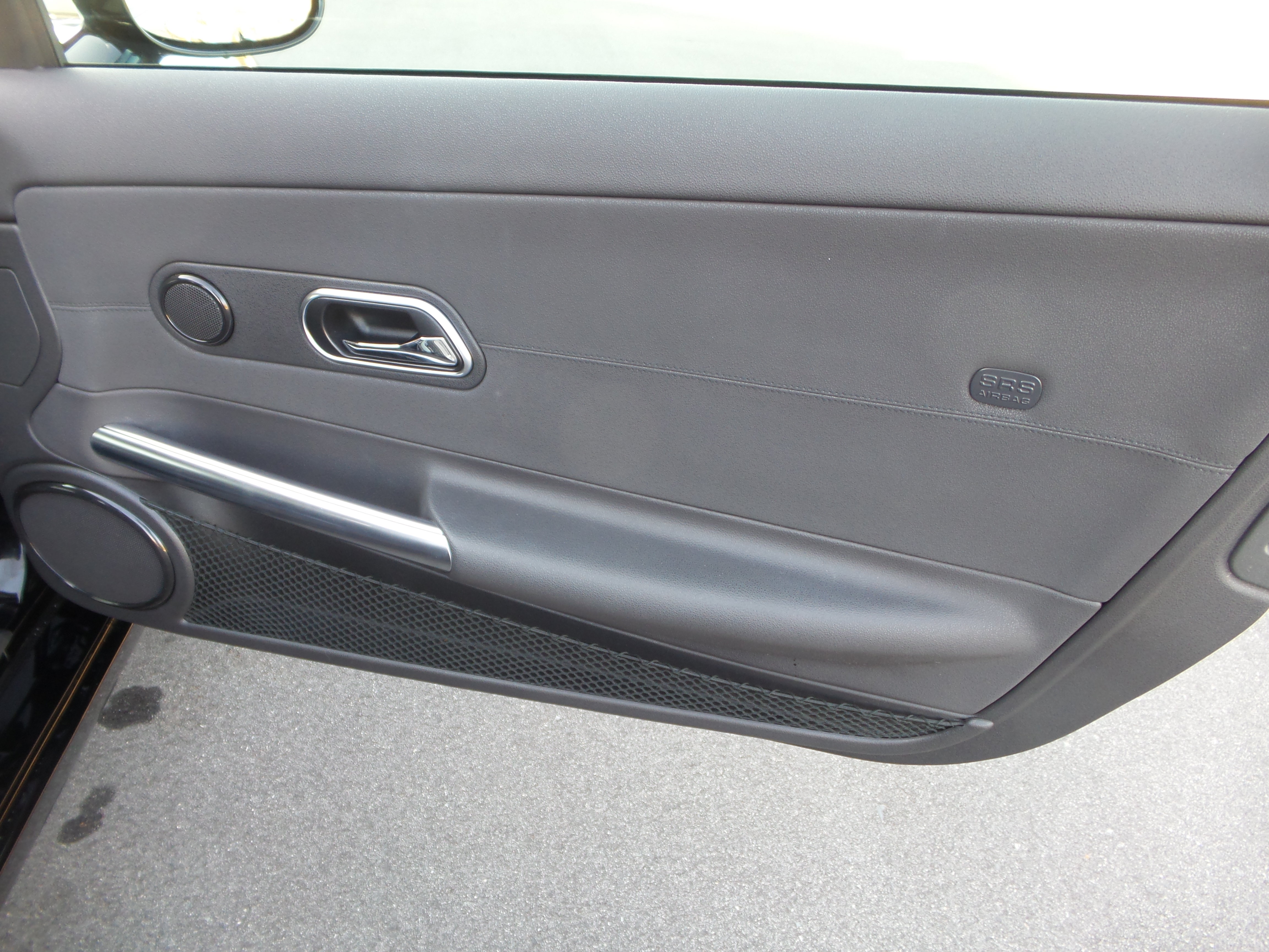 Used 2007 Chrysler Crossfire Coupe RWD image 26
