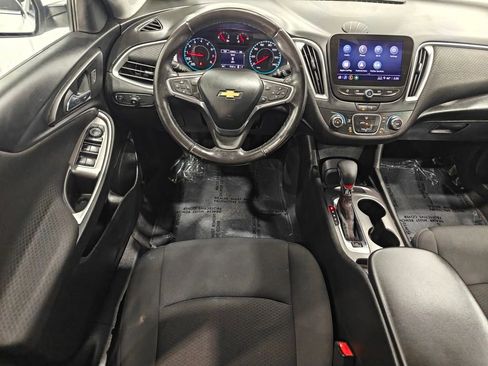 Used 2022 Chevrolet Malibu RS image 4