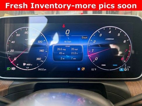 Used 2025 Mercedes-Benz C 300 4MATIC Sedan image 10