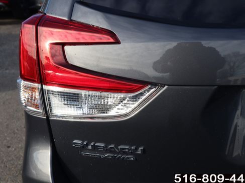 Used 2022 Subaru Forester Limited image 32