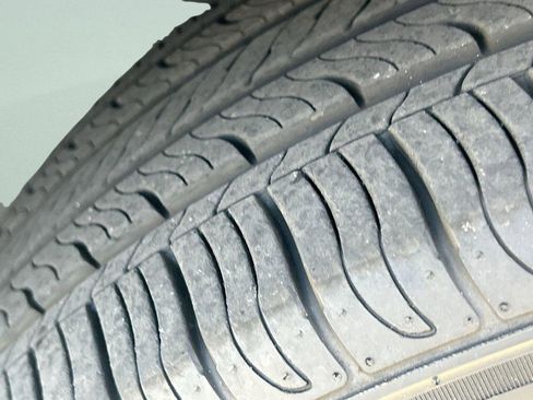 Used 2023 Hyundai Santa Fe SEL w/ Winter Weather Package image 40