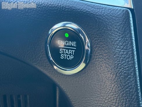 Used 2023 Ford Edge Titanium image 25