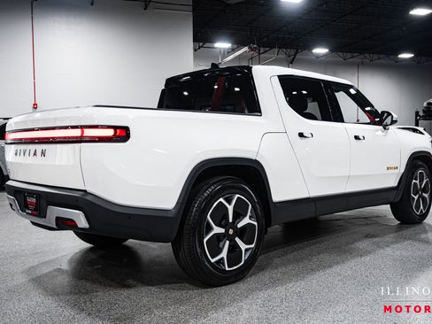 Used 2022 Rivian R1T Adventure image 5