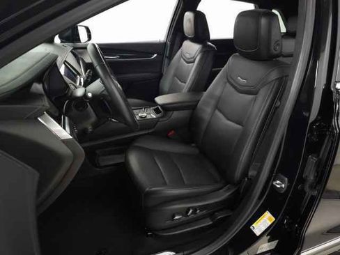 Certified 2022 Cadillac XT5 Premium Luxury w/ Technology Package image 18