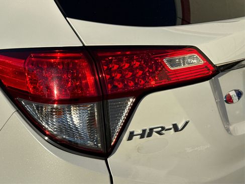 Used 2020 Honda HR-V EX image 17