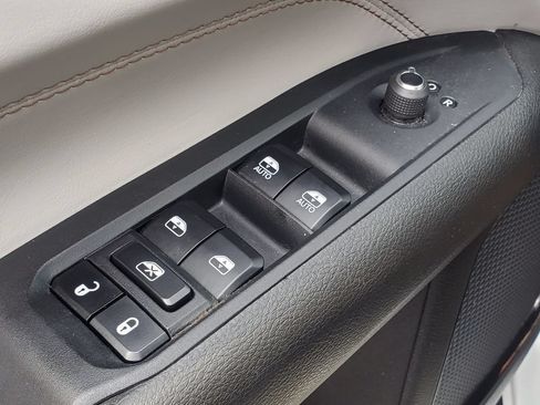 Used 2023 Jeep Compass Limited AWD/4WD image 8