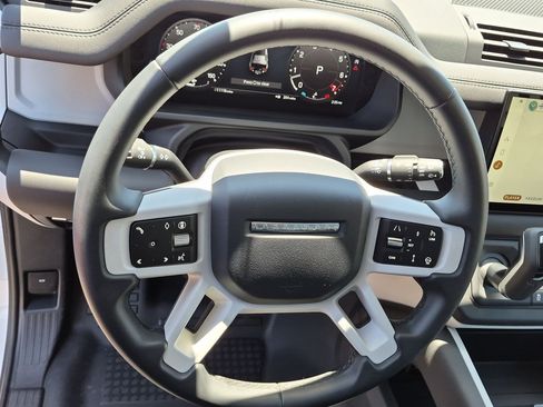 Certified 2025 Land Rover Defender 110 S AWD/4WD image 10