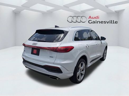 Used 2025 Audi Q5 Premium w/ Premium Plus AWD/4WD image 4