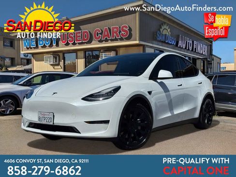 Used 2020 Tesla Model Y Long Range image 1