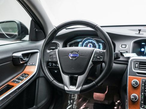 Used 2016 Volvo S60 T5 Premier FWD image 16