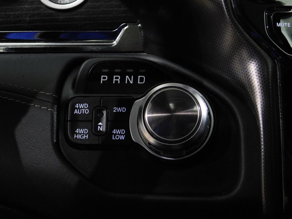 Used 2022 RAM 1500 Limited w/ Body-Colour Bumper Group AWD/4WD image 36