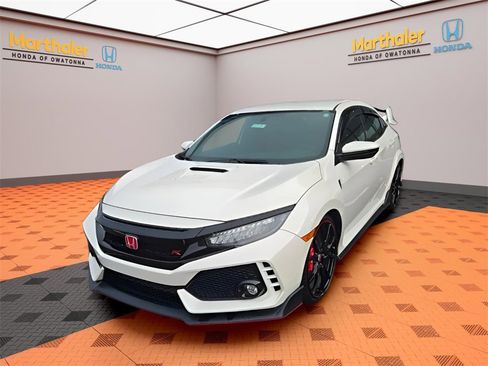 Used 2018 Honda Civic Type R image 1
