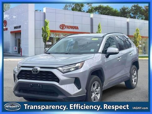 Used 2025 Toyota RAV4 XLE image 4