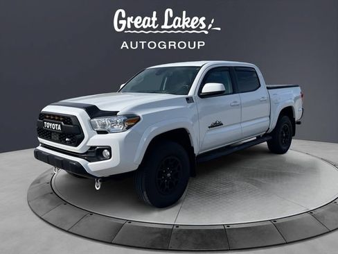 Used 2020 Toyota Tacoma SR5 AWD/4WD image 1