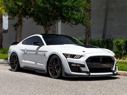 Used 2022 Ford Mustang Shelby GT500 w/ Technology Package RWD image 8