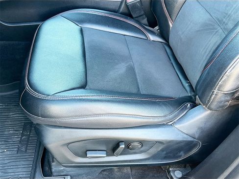 Used 2022 Ford Explorer ST-Line image 20