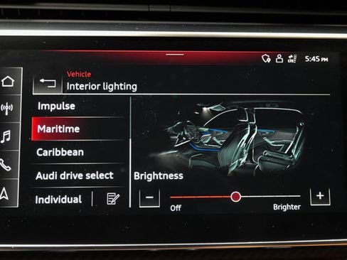 Used 2023 Audi RS Q8 w/ Black Optic Package image 97
