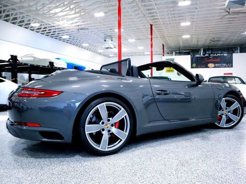 Used 2017 Porsche 911 Carrera S image 8