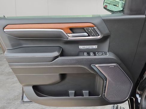 Used 2023 GMC Sierra 1500 Denali w/ Denali Reserve Package image 26