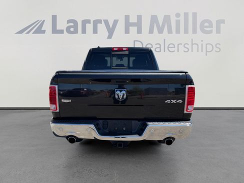 Used 2017 RAM 1500 Laramie w/ Convenience Group AWD/4WD image 4