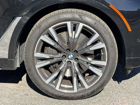 Used 2021 BMW X7 xDrive40i w/ Executive Package image 25