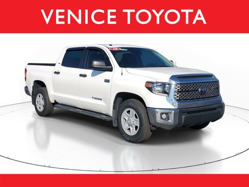 Used 2018 Toyota Tundra SR5 w/ SR5 Upgrade Package image 1