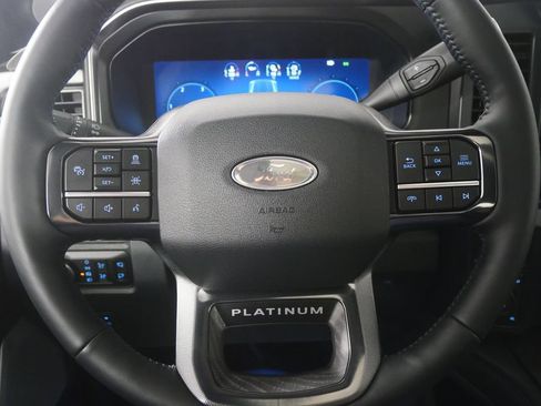 Used 2025 Ford F250 Platinum AWD/4WD image 21