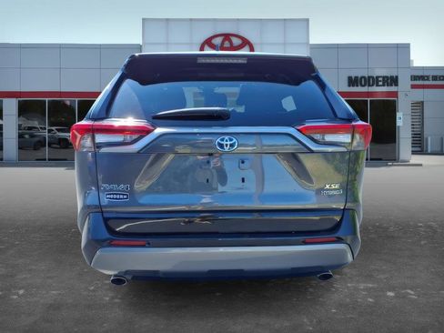 Used 2021 Toyota RAV4 XSE w/ XSE Grade Weather Package AWD/4WD image 4