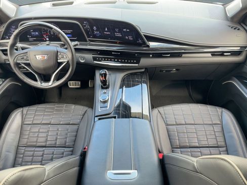 Certified 2024 Cadillac Escalade V w/ Heavy-Duty Trailer Package image 13