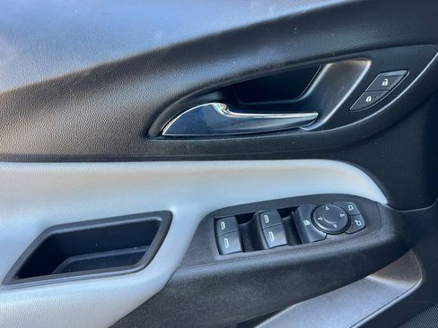 Used 2021 Chevrolet Equinox LT AWD/4WD image 12