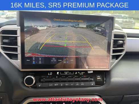 Used 2024 Toyota Sequoia SR5 w/ SR5 Premium Package AWD/4WD image 29