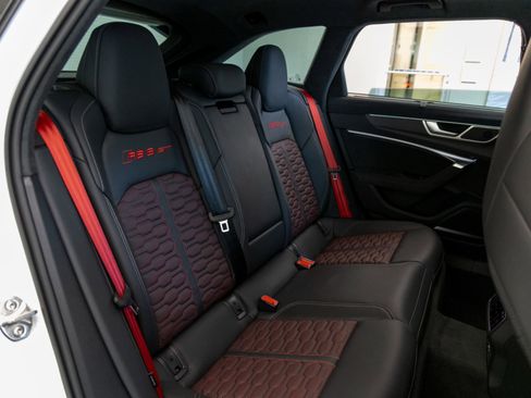 Used 2025 Audi RS 6 performance image 90