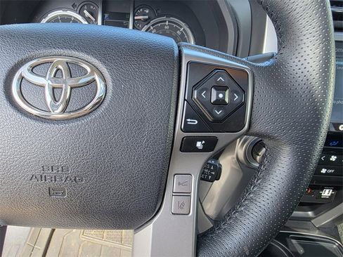 Used 2020 Toyota 4Runner Limited image 18