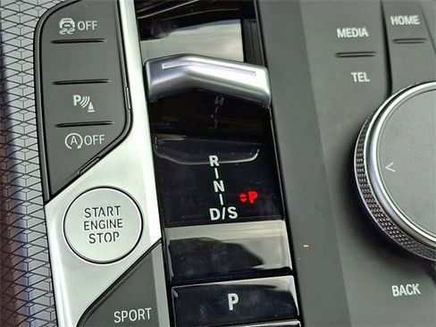 Certified 2025 BMW 330i xDrive Sedan w/ Convenience Package image 11