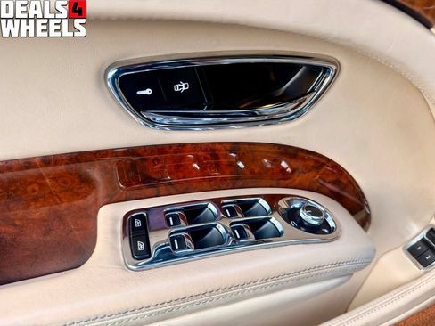 Used 2012 Bentley Mulsanne RWD image 16