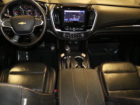 Used 2020 Chevrolet Traverse LT w/ LT Premium Package image 17