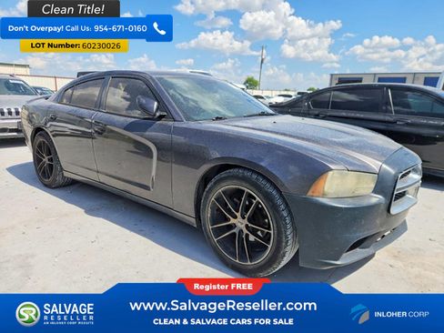 Used 2014 Dodge Charger SE w/ Sport Appearance Group RWD image 5