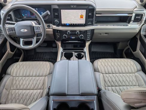 Used 2025 Ford F250 Platinum w/ Platinum Plus Package AWD/4WD image 5