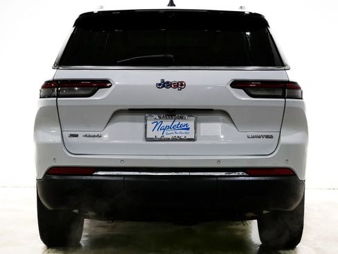 Used 2021 Jeep Grand Cherokee L Limited w/ Luxury Tech Group II image 8