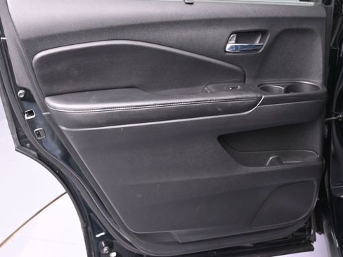 Used 2021 Honda Pilot Touring image 23