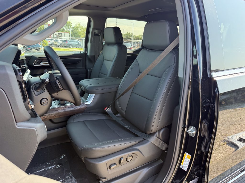 New 2026 GMC Sierra 1500 SLT w/ SLT Premium Plus Package AWD/4WD image 16